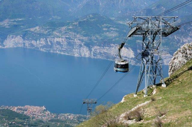 Apartament Luna Wifi Free - Malcesine Extérieur photo