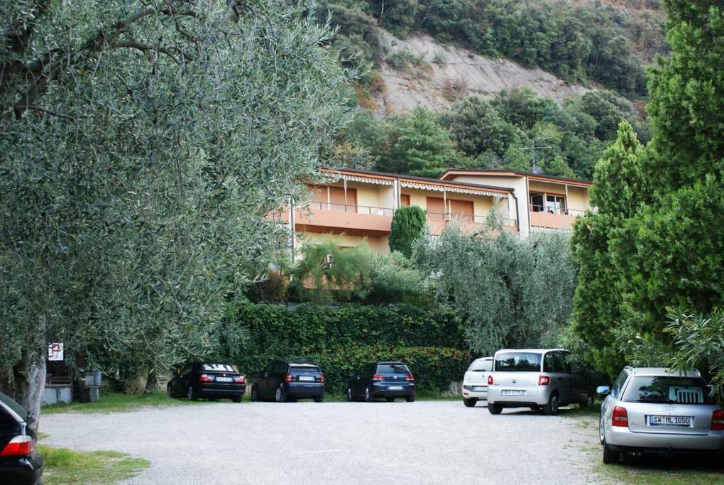 Apartament Luna Wifi Free - Malcesine Extérieur photo